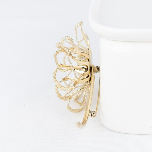 Vintage Flower Brooch AB Stone Gold Tone Signed Sarah Coventry Large Dimensional - Picture 7 of 7